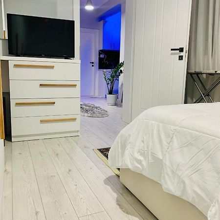 Cozy Corner Apartment Tiranë Luaran gambar